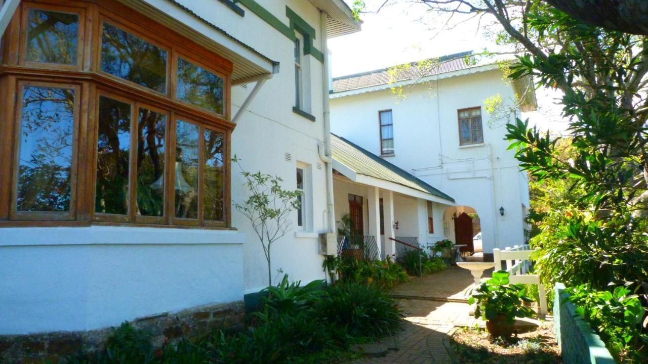 Royston Hall Historical Guesthouse Umtentweni Esterno foto