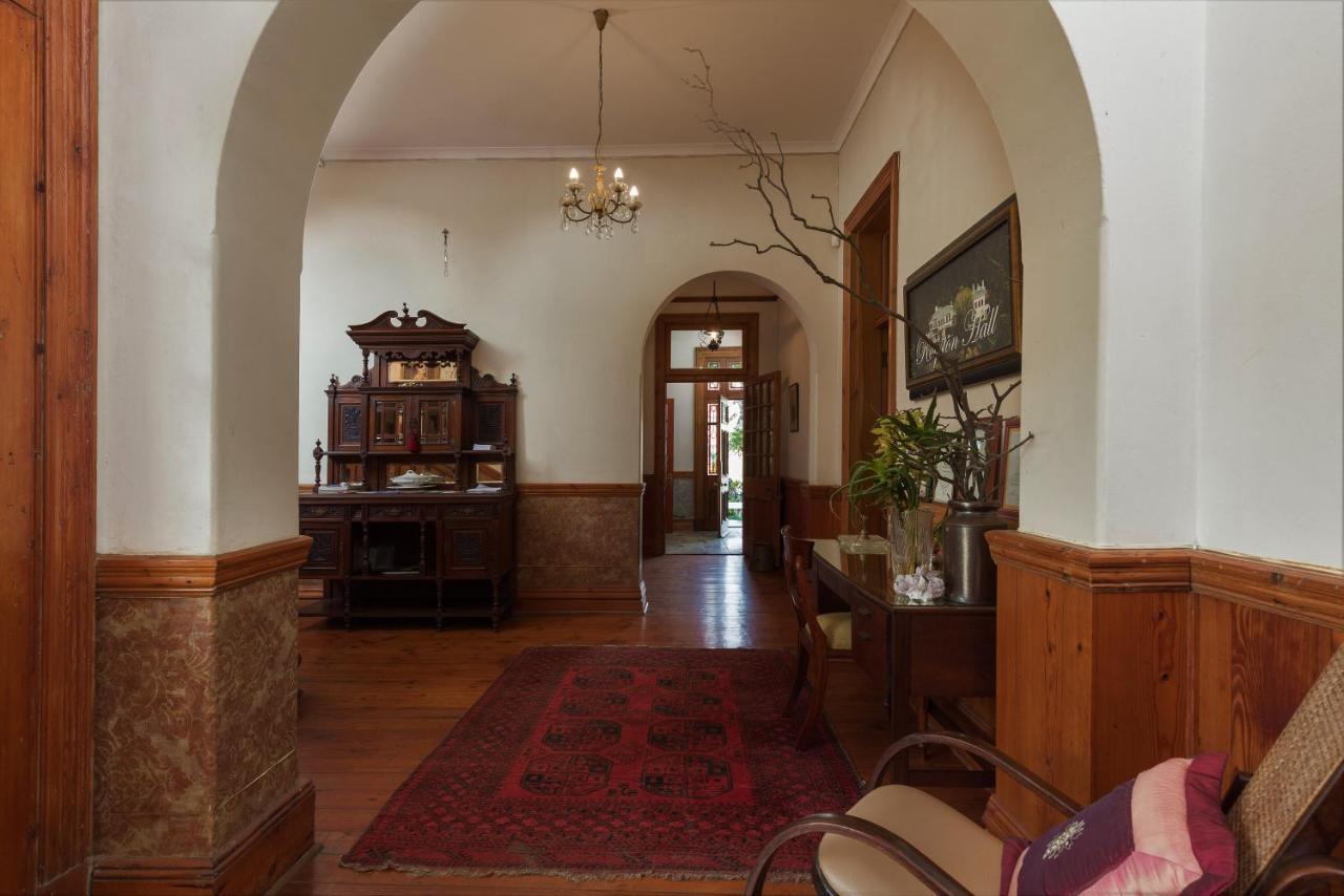 Royston Hall Historical Guesthouse Umtentweni Esterno foto
